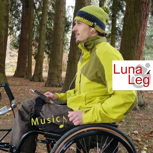 Vosara-Onlineshop Das Vorspannrad macht aus deinem Rollstuhl einen transportablen  Allround Rollstuhl und Geländerollstuhl - Smartphone-Halter LunaLeg